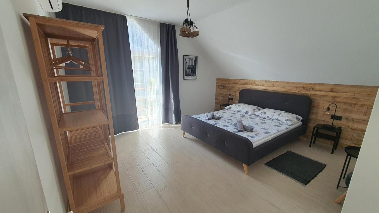 APARTMAN SOÓS -- Only for relaxation, not for party! Siófok Exterior foto