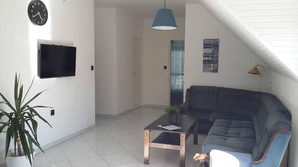 APARTMAN SOÓS -- Only for relaxation, not for party! Siófok Exterior foto